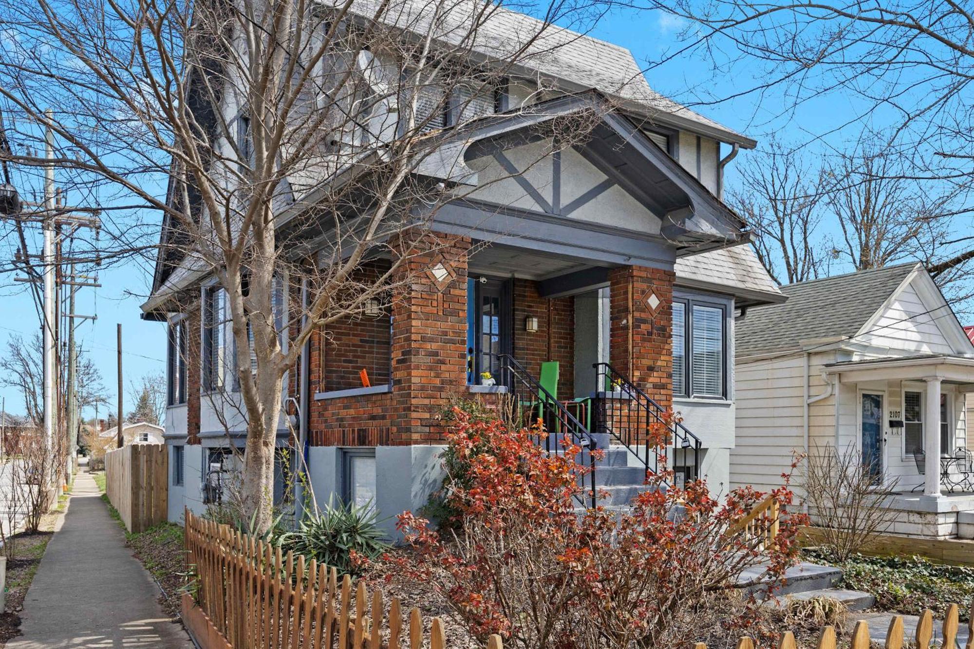 Cozy & Creative Unit In Lou's Arts District Louisville