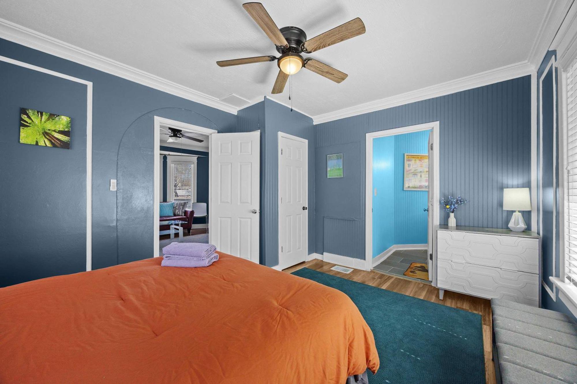 Cozy & Creative Unit In Lou's Arts District *