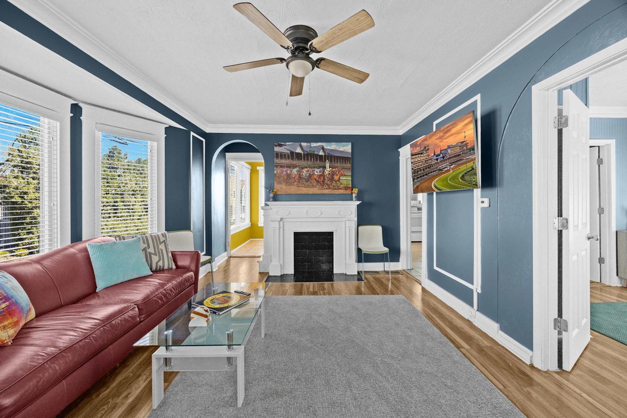 Holiday home Cozy & Creative Unit In Lou's Arts District *